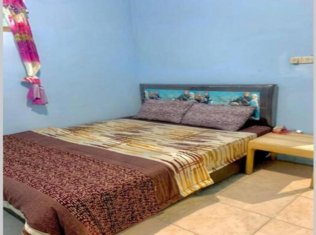 Express O 91370 Rumah Pemandangan Semeru Asli Lumajang Buitenkant foto