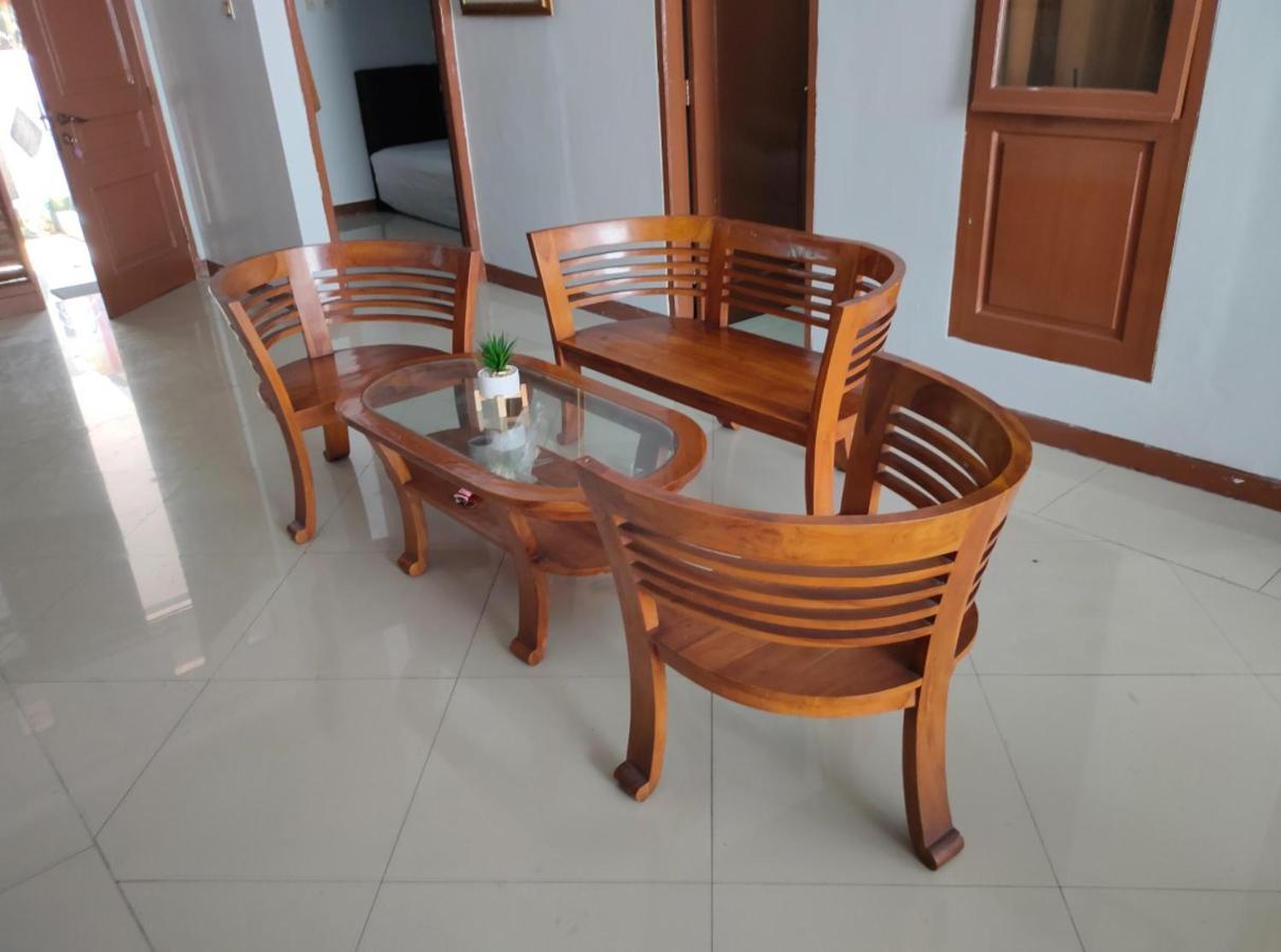 Express O 91370 Rumah Pemandangan Semeru Asli Lumajang Buitenkant foto